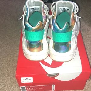 Nike Shoes - Nike Air Huarache Run Print Nike Shoes - Nike Air Huarache Run Print